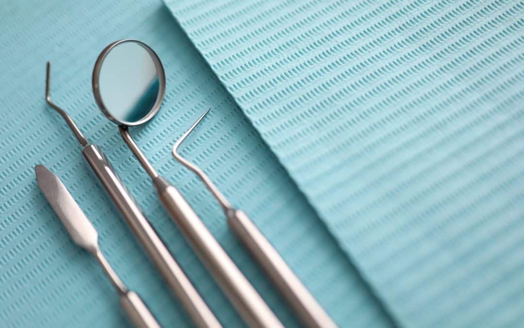 Root Canal Therapy: When to Save vs. When to Extract in Cornelius, NC
